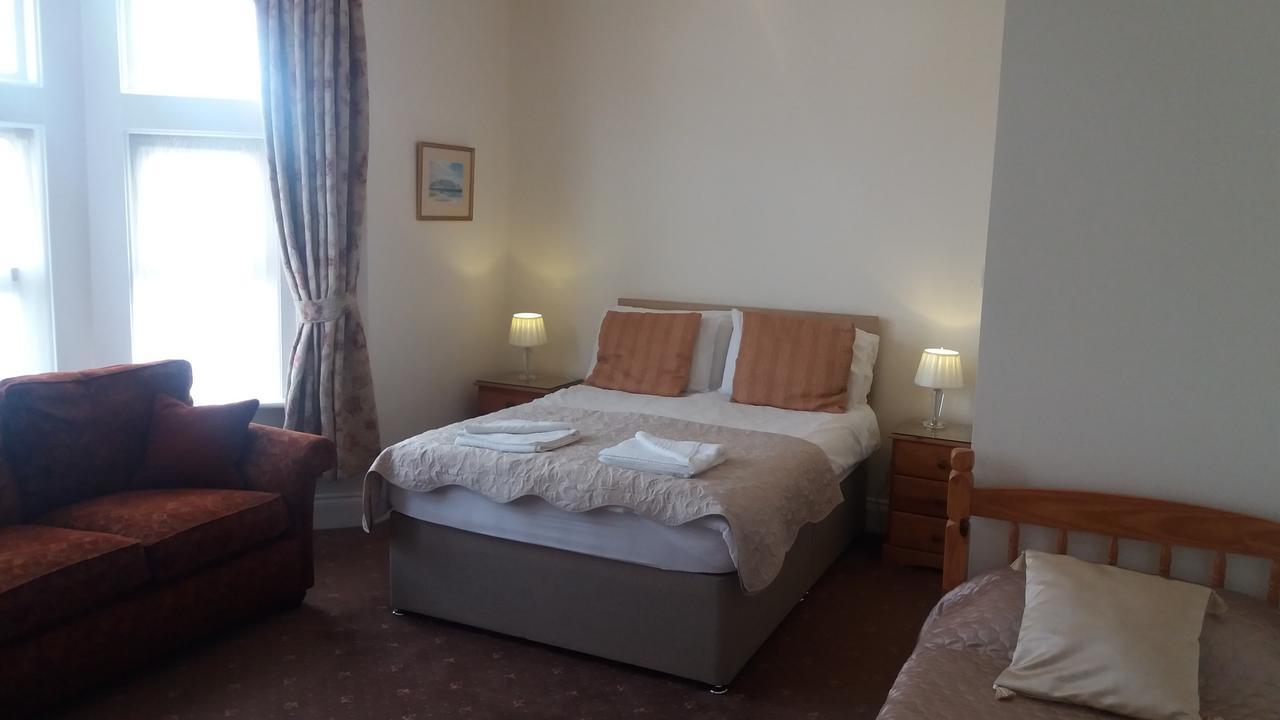 Ashbourne House Bed & Breakfast Burnham-on-Sea Bagian luar foto